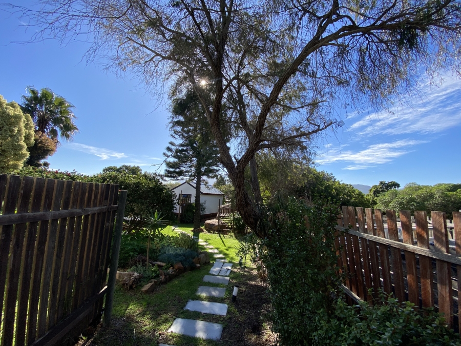 To Let 1 Bedroom Property for Rent in Capri Western Cape